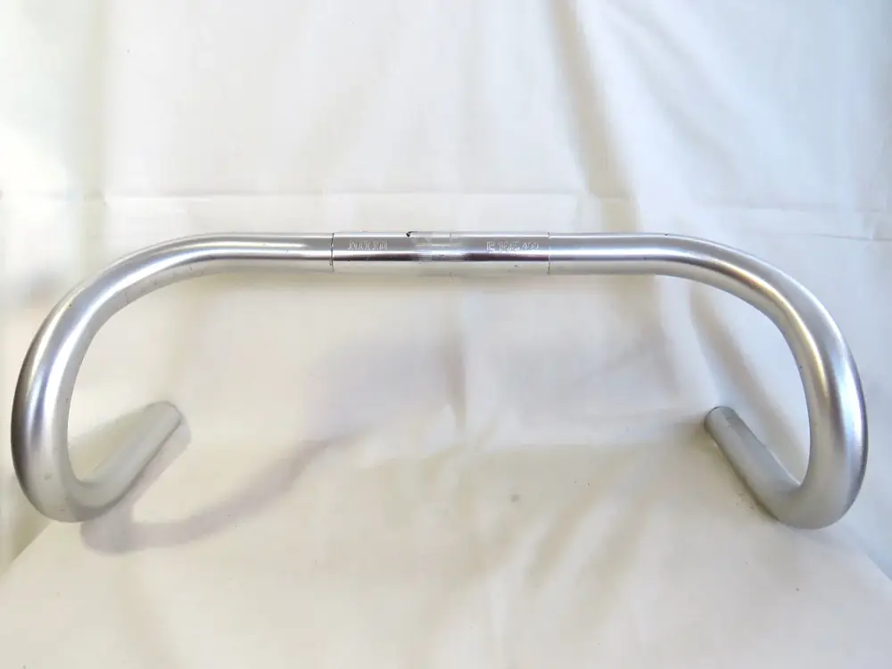 Nitto B105 drop handlebar